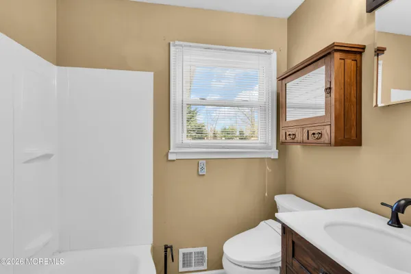 $410,000 | 17 Anchorage Boulevard, Bayville, NJ 08721