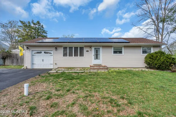 $410,000 | 17 Anchorage Boulevard, Bayville, NJ 08721