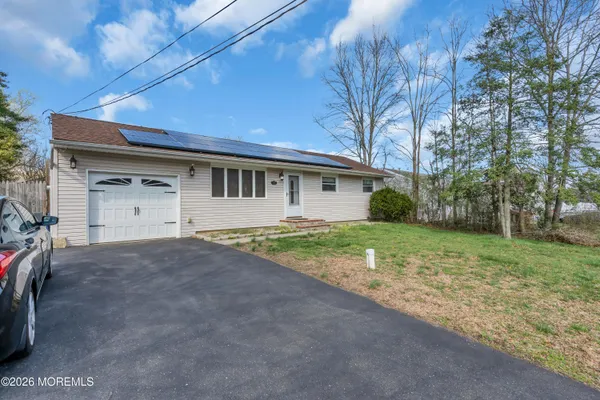 $410,000 | 17 Anchorage Boulevard, Bayville, NJ 08721