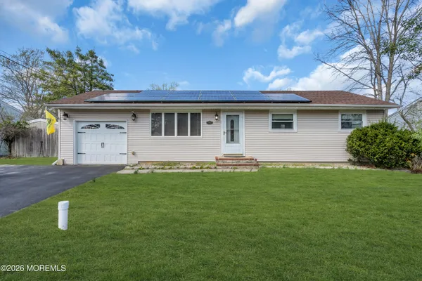 $410,000 | 17 Anchorage Boulevard, Bayville, NJ 08721