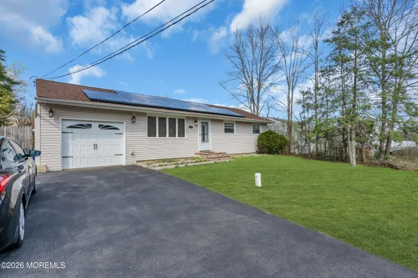 $410,000 | 17 Anchorage Boulevard, Bayville, NJ 08721