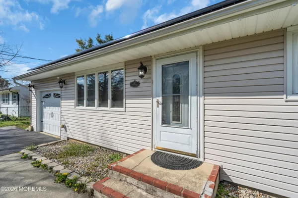 $410,000 | 17 Anchorage Boulevard, Bayville, NJ 08721