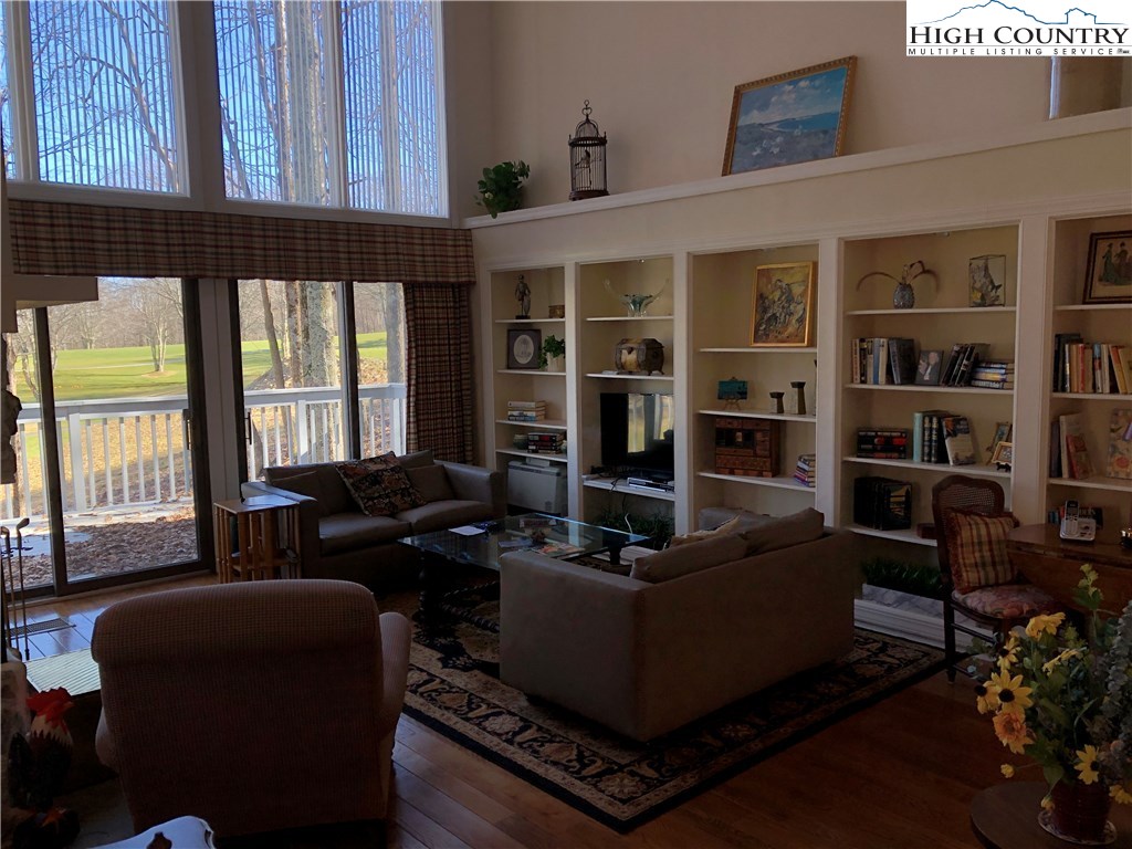 104 Club House Road Beech Mountain, NC 28604 - Photo 5 of 42 Gallery Image 5
