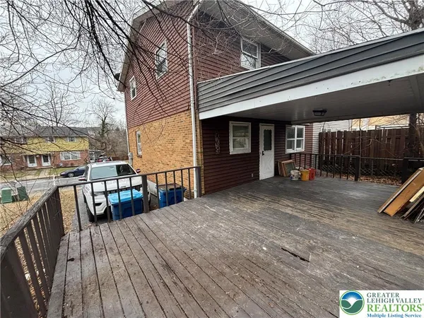 $2,300 | 616 Banks Street, Northampton, PA 18067