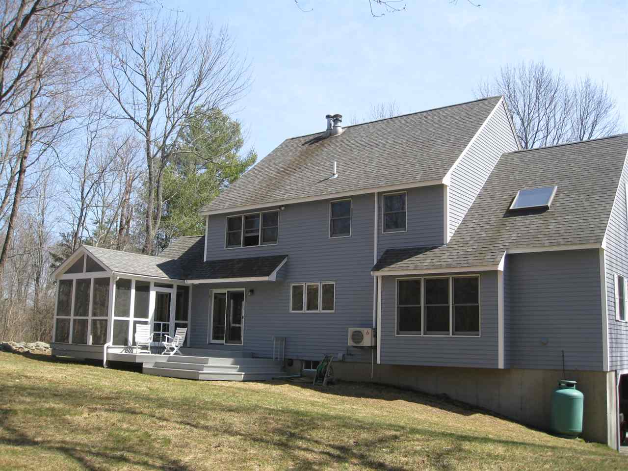 5 Bartlett Road Kensington, NH 03833 - Photo 2 of 22