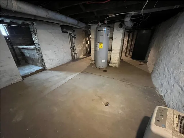 $130,000 | 219 North Crawford Avenue, New Castle, PA 16101