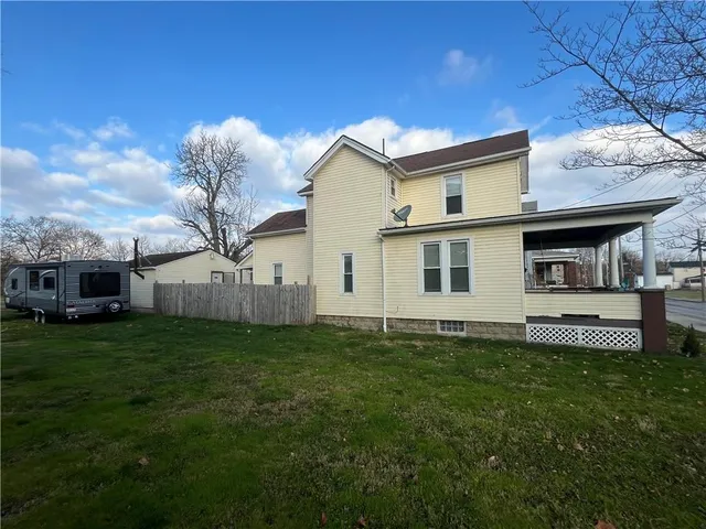 $130,000 | 219 North Crawford Avenue, New Castle, PA 16101