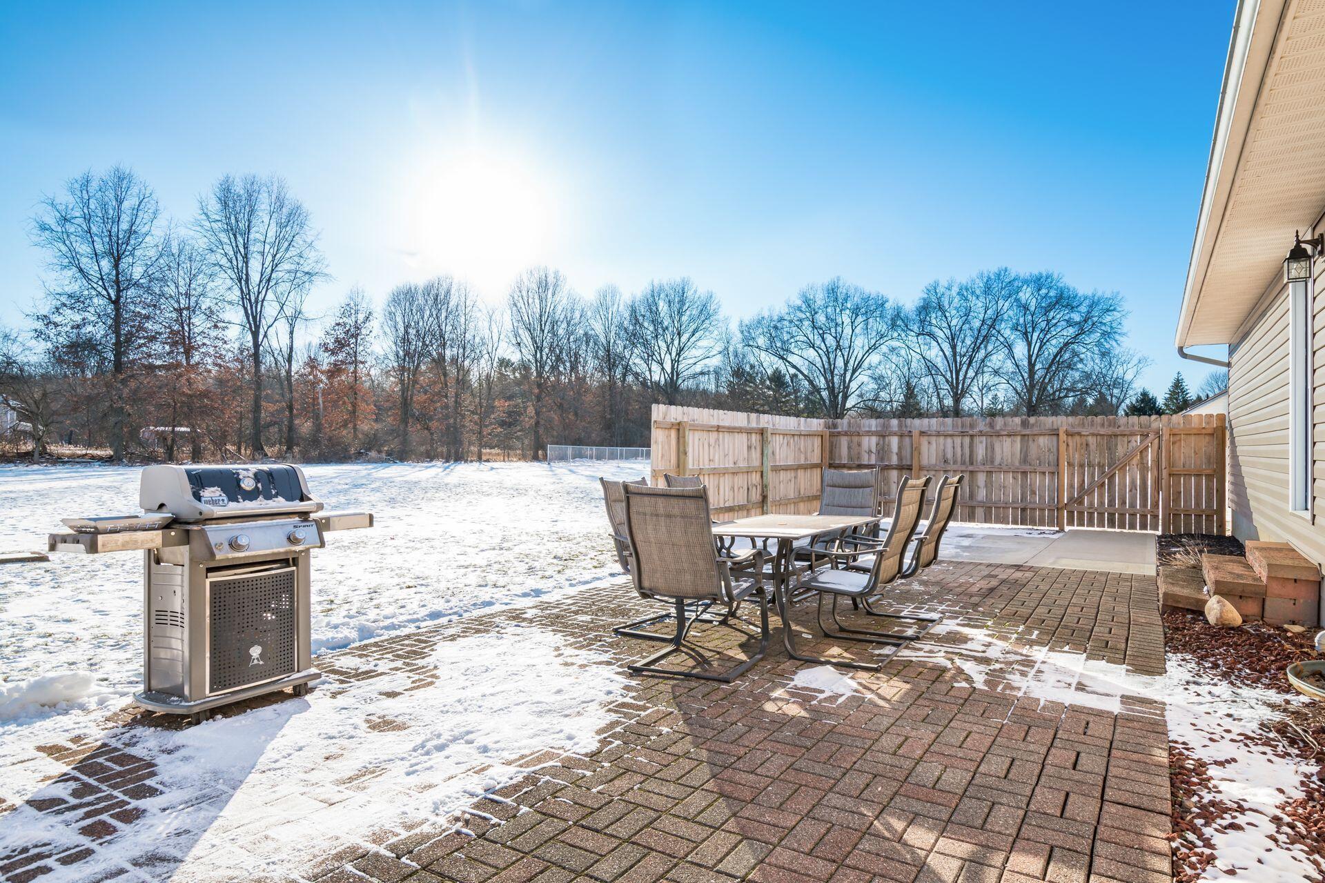 10862 Center Village Road Galena, OH 43021 - Photo 34 of 40 Back Patio