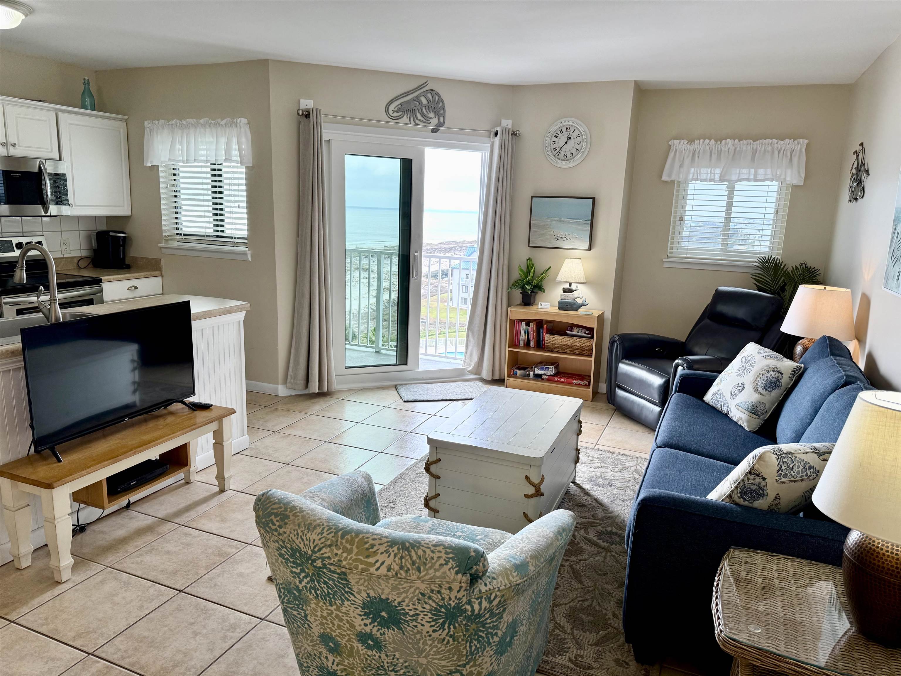 375 Plantation Road, Unit 5712 Gulf Shores, AL 36542 - Photo 6 of 42 Living Room