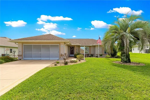 $299,900 | 12459 Southeast 176th Loop, Summerfield, FL 34491