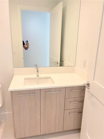 $11,500 | 151 North Seabreeze Boulevard, Unit 703E, Fort Lauderdale, FL 33304