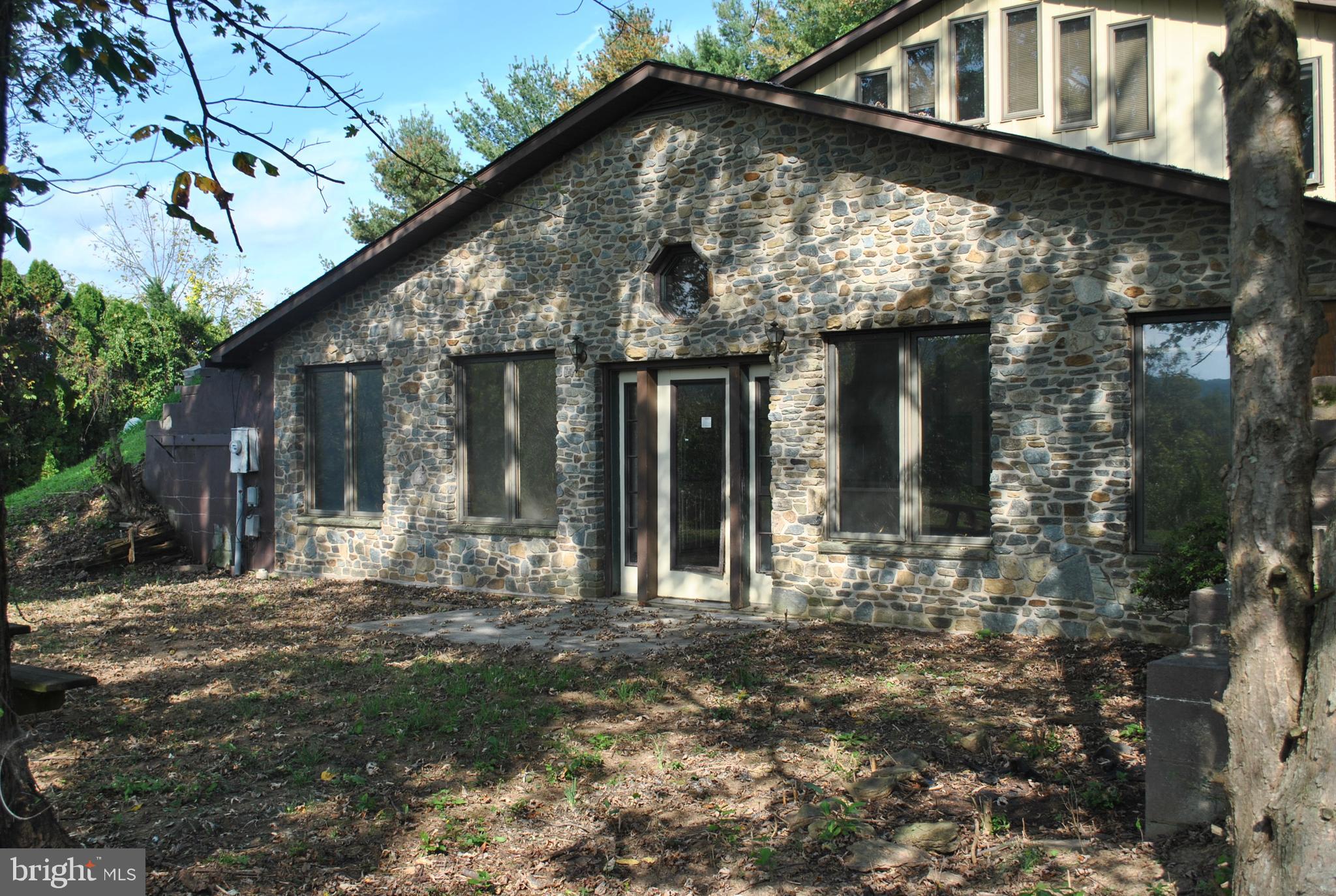 6366 Summit Road Glen Rock, PA 17327 - Photo 2 of 33