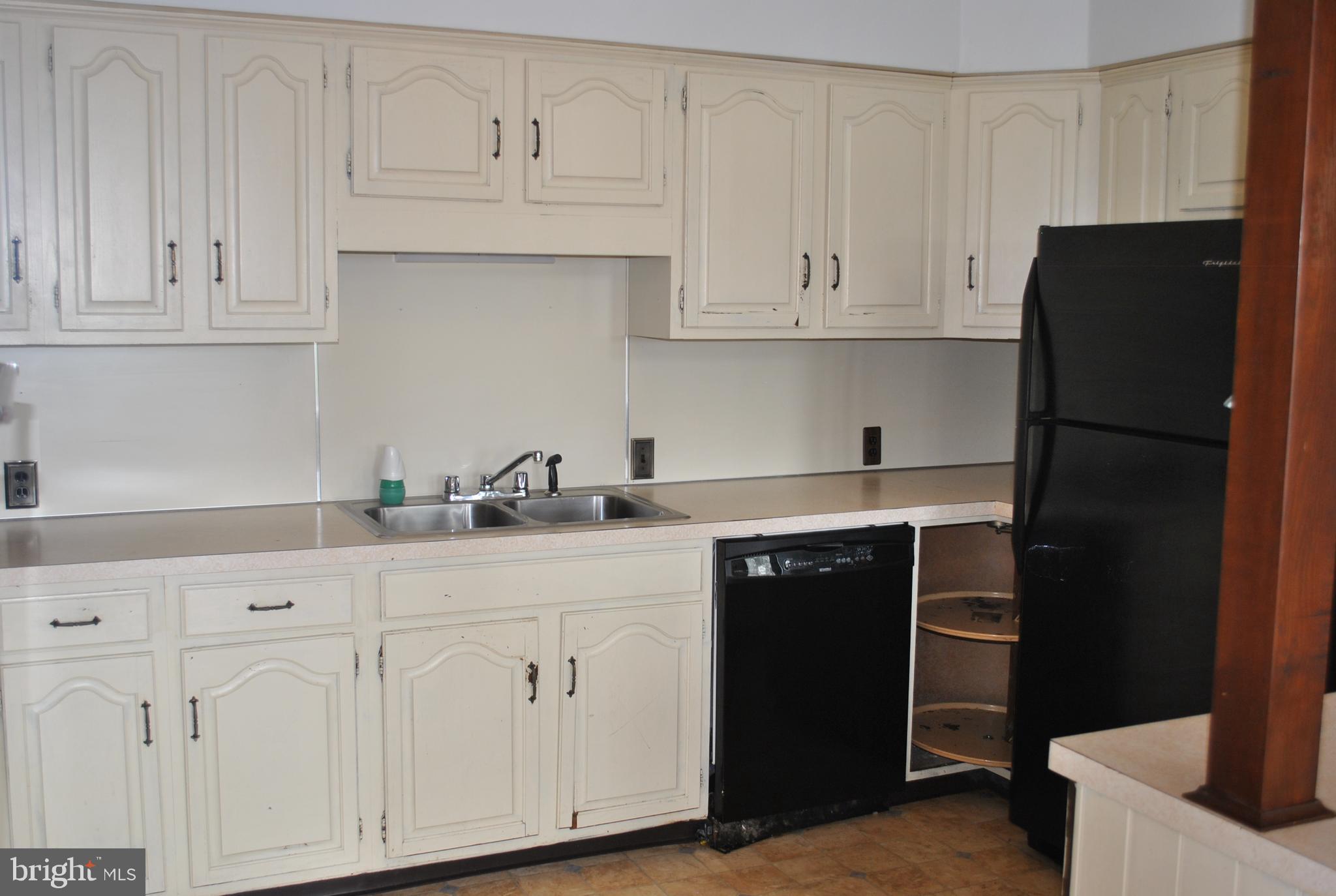 6366 Summit Road Glen Rock, PA 17327 - Photo 9 of 33 KITCHEN