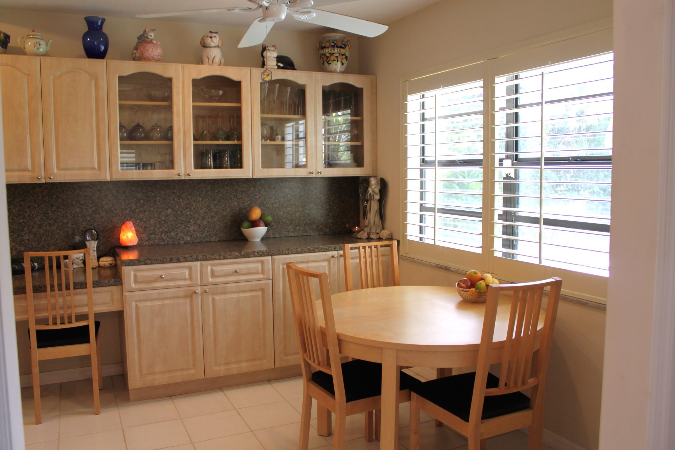 429 Southwest 1st Street Boca Raton, FL 33432 - Photo 5 of 16 Dining area