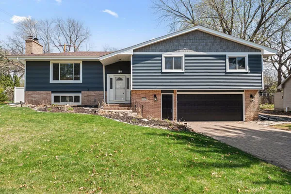 $475,000 | 5145 Rainier Pass, Columbia Heights, MN 55421