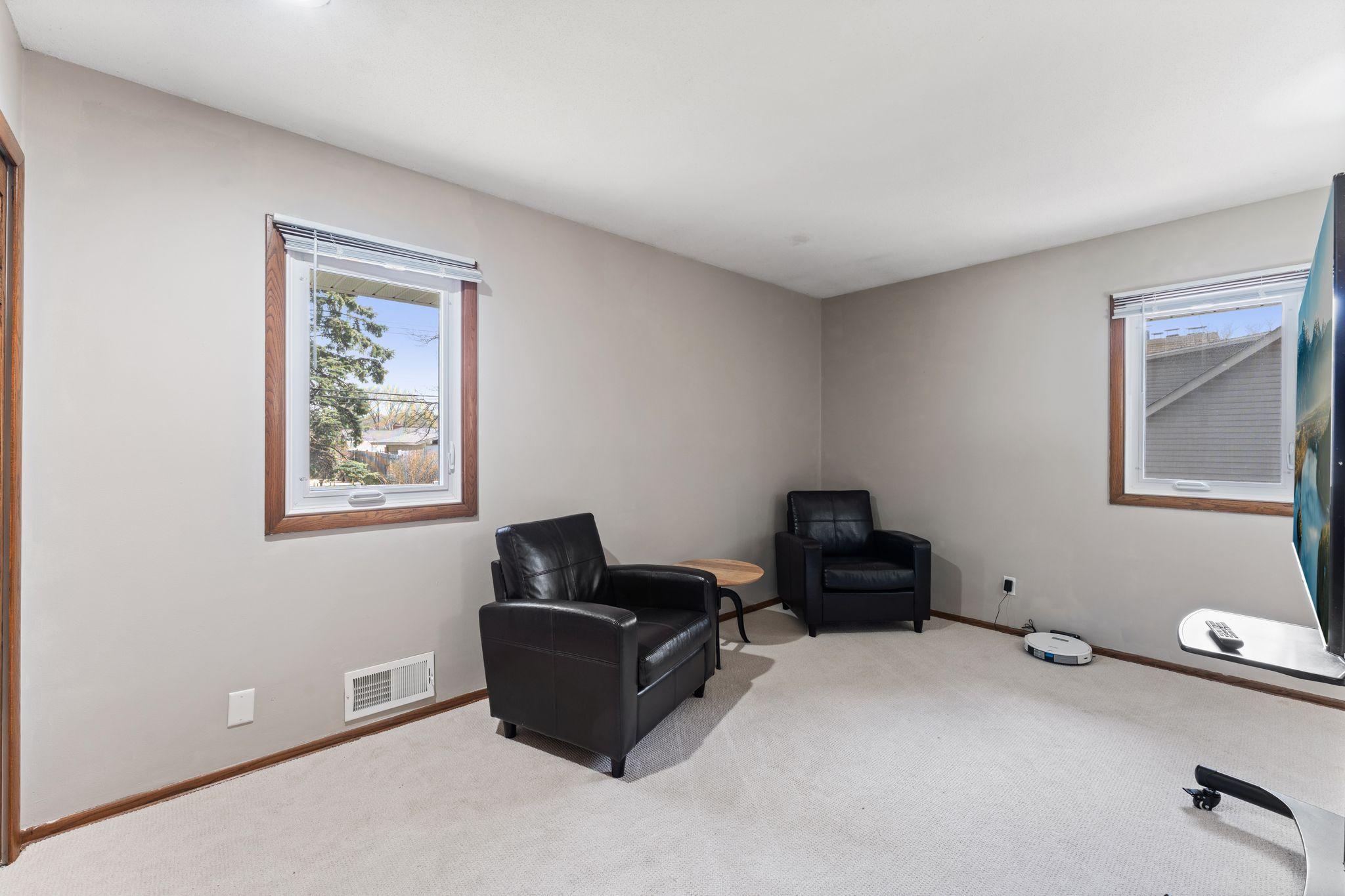 5145 Rainier Pass Columbia Heights, MN 55421 - Photo 23 of 33