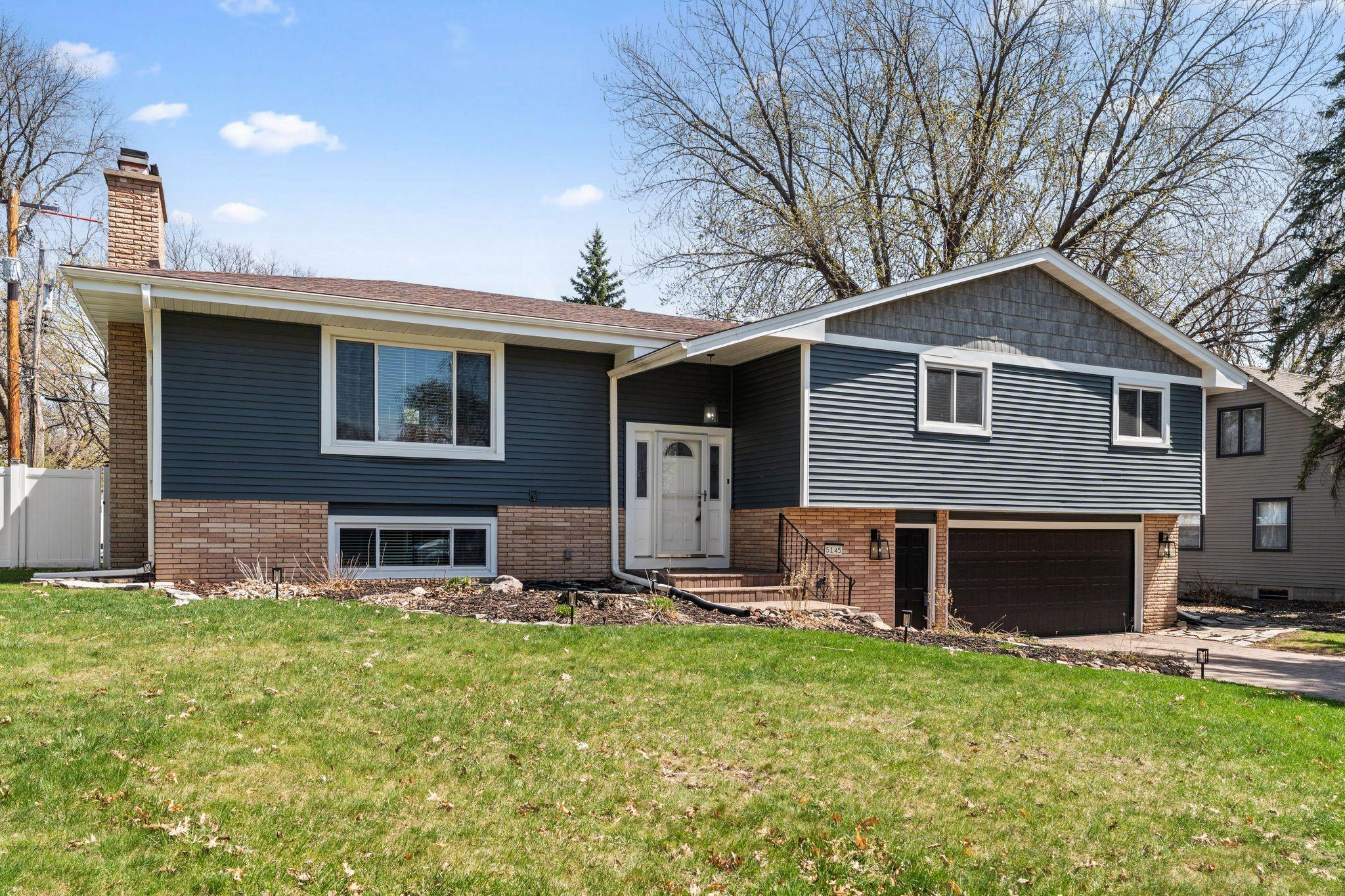 5145 Rainier Pass Columbia Heights, MN 55421 - Photo 3 of 33