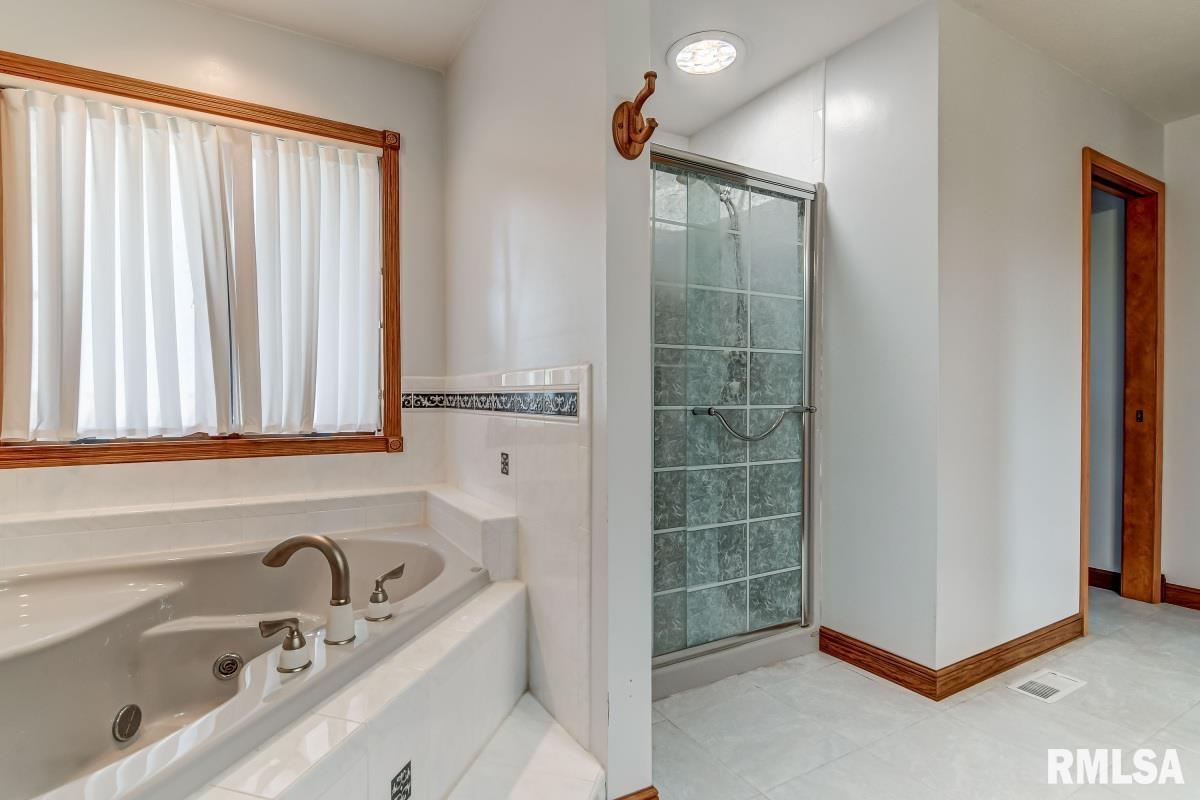 8869 Bomke Road Pleasant Plains, IL 62677 - Photo 23 of 68 Gallery Image 23