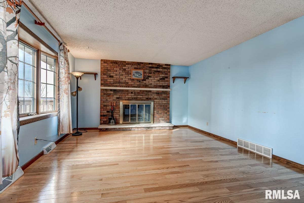 8869 Bomke Road Pleasant Plains, IL 62677 - Photo 41 of 68 Gallery Image 41