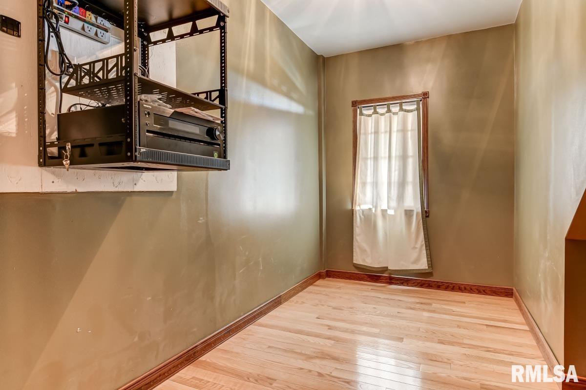 8869 Bomke Road Pleasant Plains, IL 62677 - Photo 43 of 68 Gallery Image 43