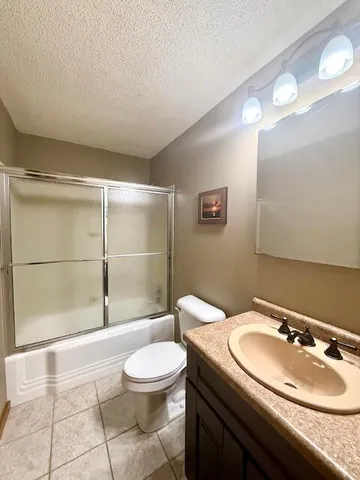 $244,900 | 524 North Kingston Street, Caledonia, MN 55921