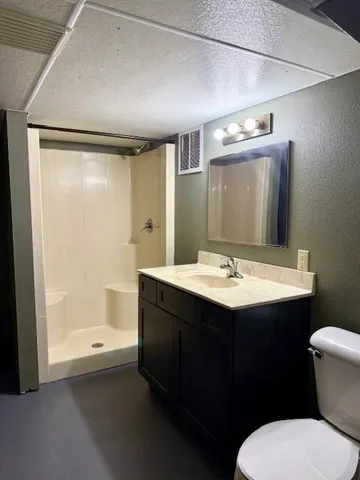 $244,900 | 524 North Kingston Street, Caledonia, MN 55921