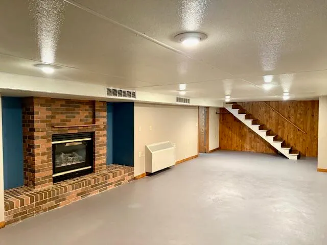 $244,900 | 524 North Kingston Street, Caledonia, MN 55921