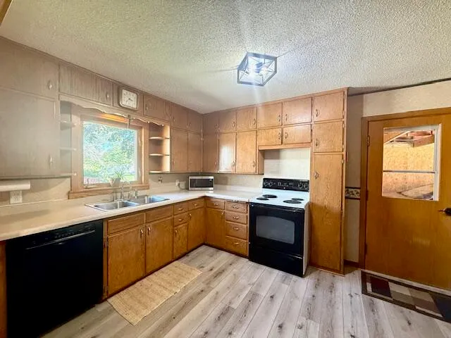 $244,900 | 524 North Kingston Street, Caledonia, MN 55921