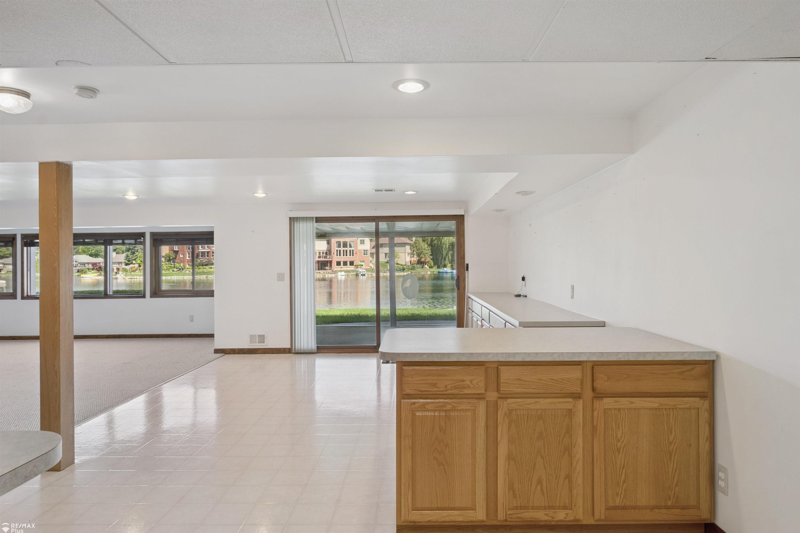 1671 South Shore Drive Rochester Hills, MI 48307 - Photo 40 of 77