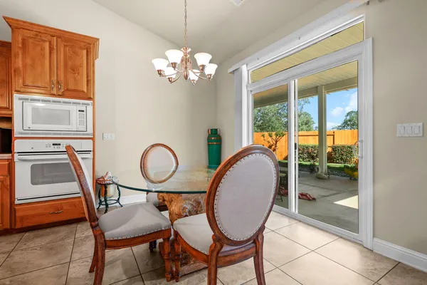 $589,000 | 2588 Valencia Street, Redding, CA 96003