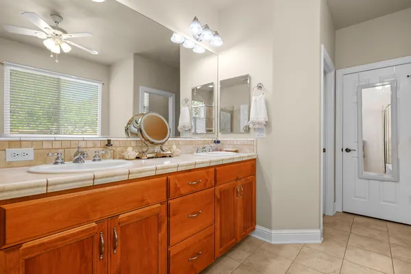 $589,000 | 2588 Valencia Street, Redding, CA 96003