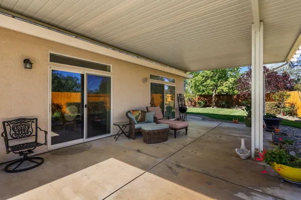 $589,000 | 2588 Valencia Street, Redding, CA 96003