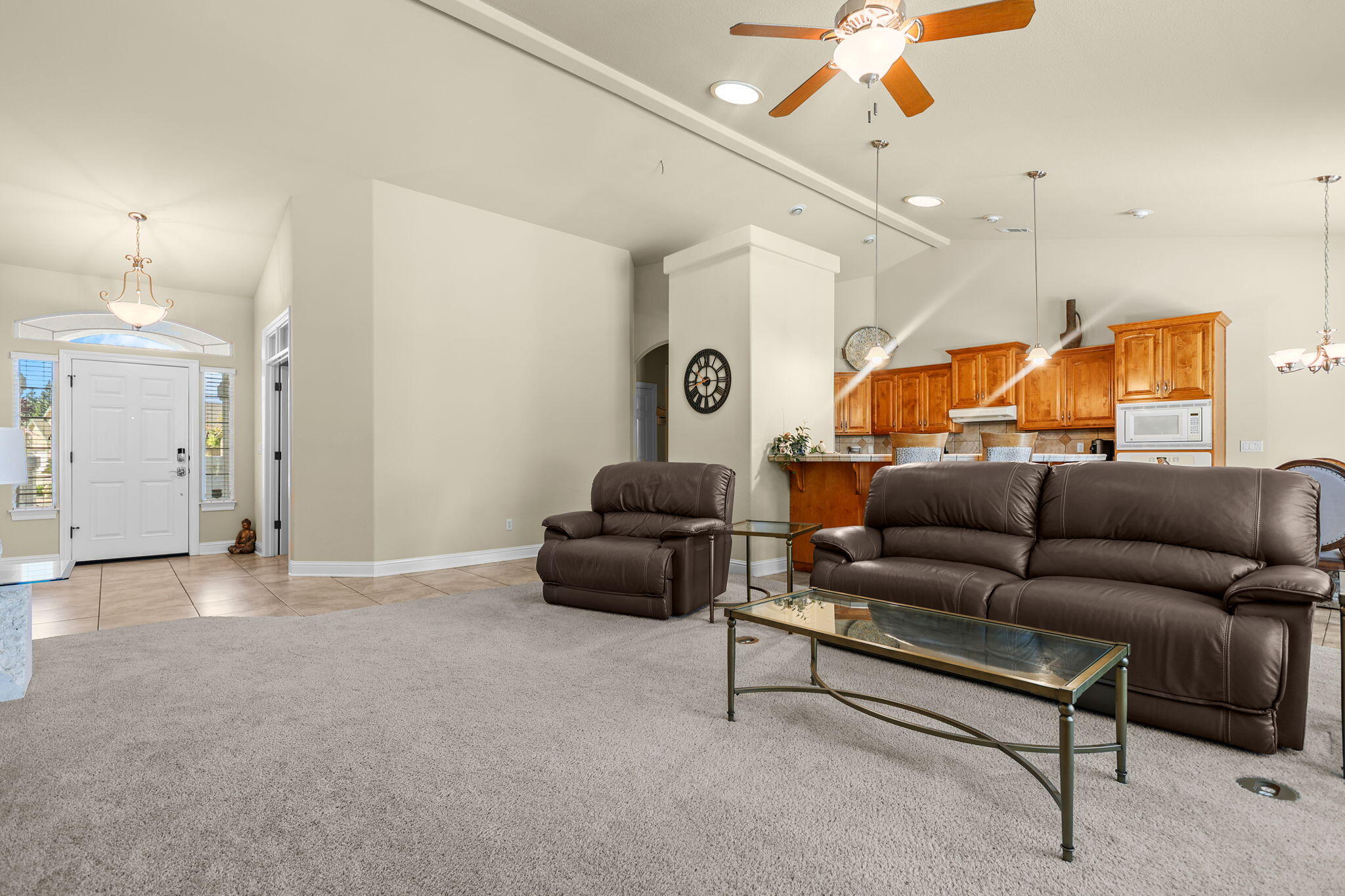 2588 Valencia Street Redding, CA 96003 - Photo 4 of 31 9-web-or-mls-_K3A3344