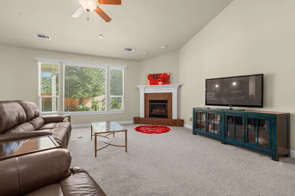 $589,000 | 2588 Valencia Street, Redding, CA 96003