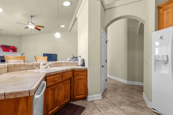 $589,000 | 2588 Valencia Street, Redding, CA 96003