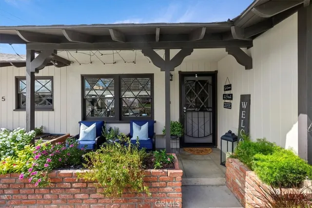 $719,900 | 5015 Treehill Place, Riverside, CA 92507