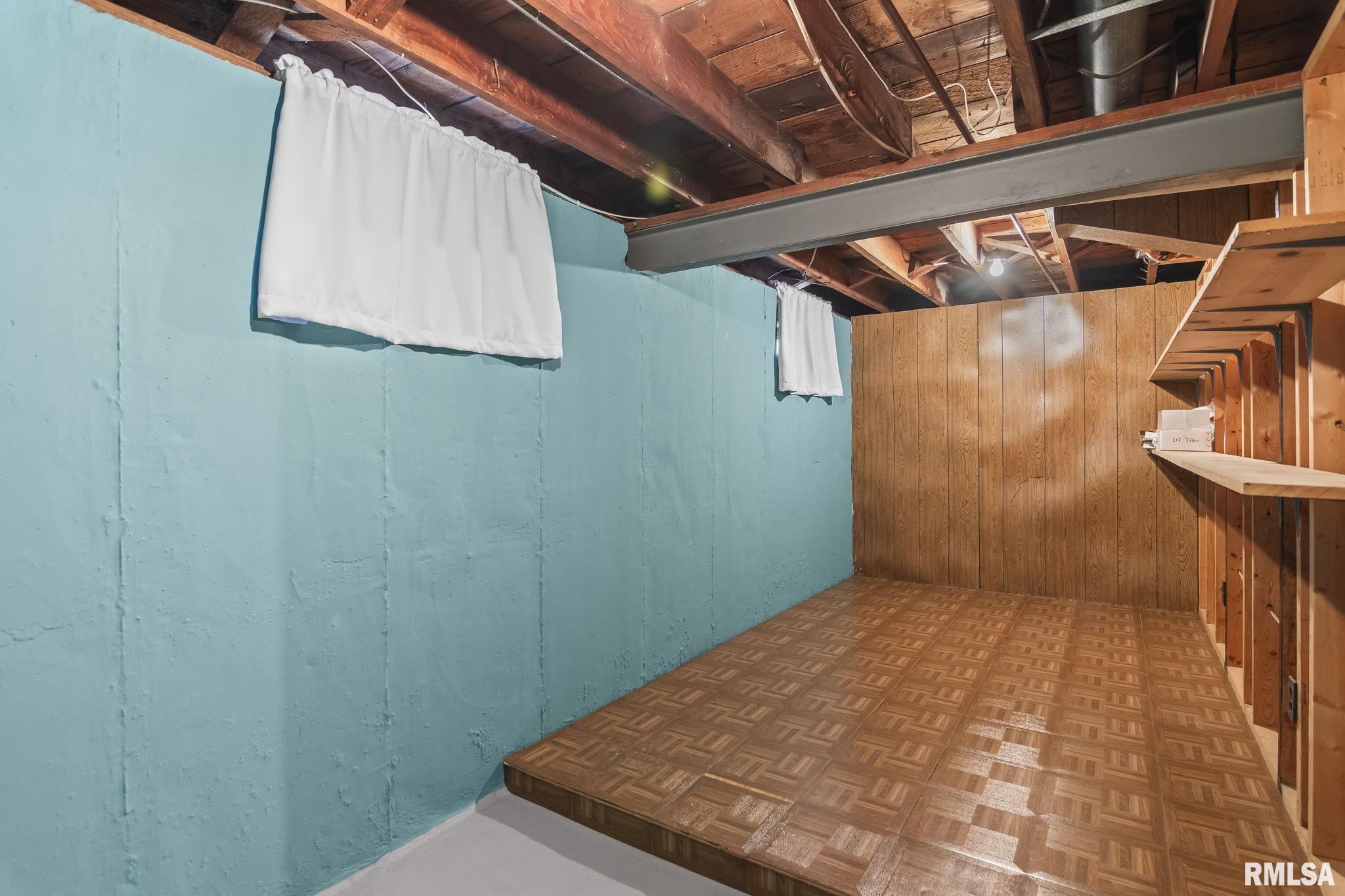 2025 East Hood Street Springfield, IL 62703 - Photo 29 of 35