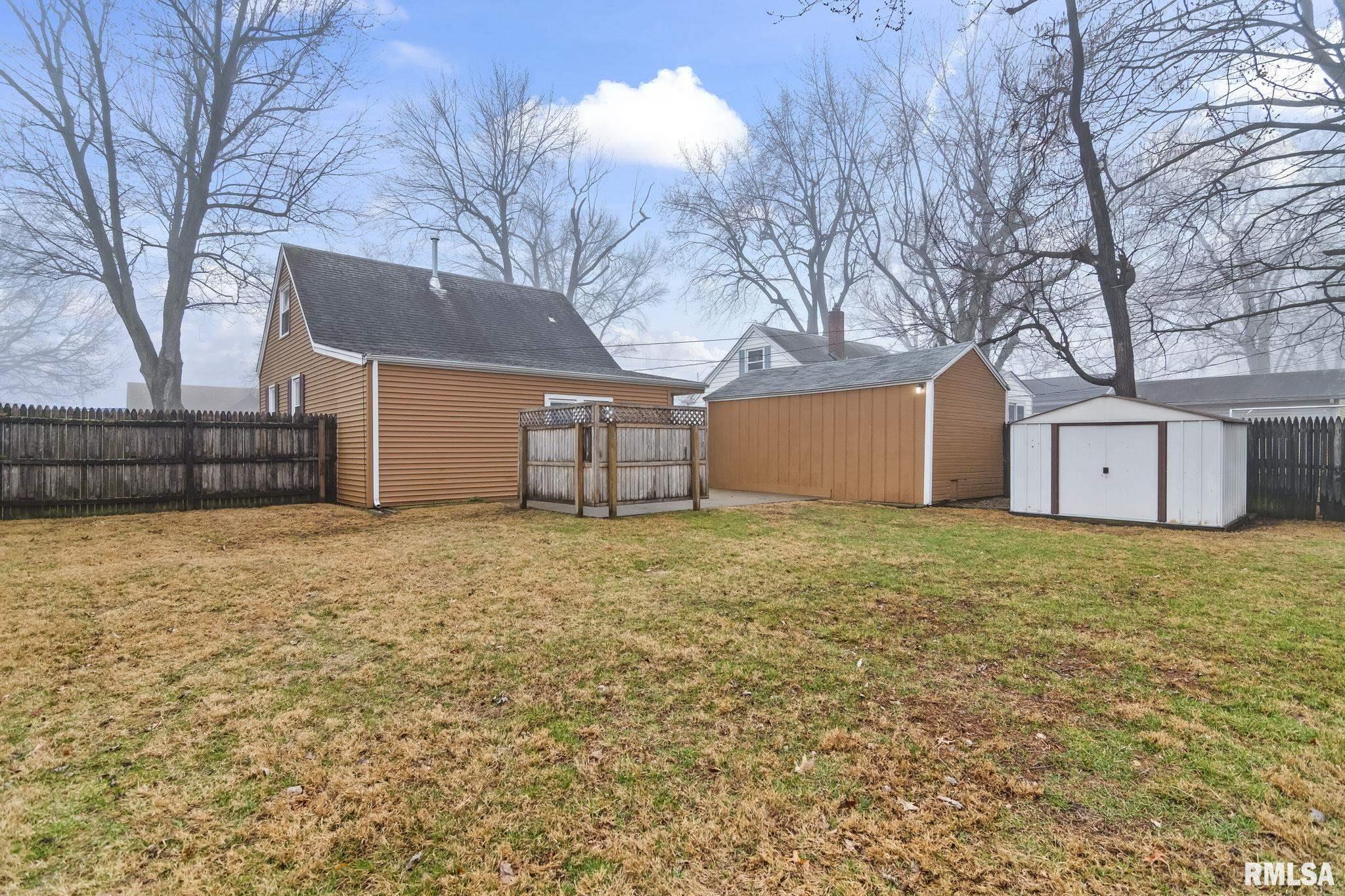2025 East Hood Street Springfield, IL 62703 - Photo 33 of 35