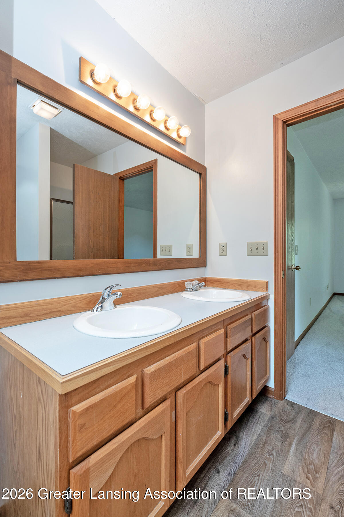 2620 Grovenburg Road Lansing, MI 48911 - Photo 17 of 39 17