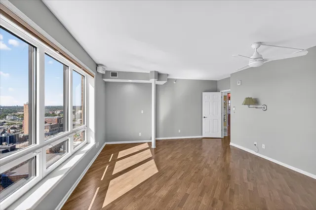 $650,000 | 168 6th Street East, Unit 3501/3506, St. Paul, MN 55101