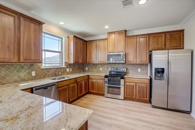 $2,300 | 6800 Sunderland Trail, Austin, TX 78747