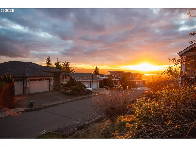 $410,000 | 1697 North Columbia Ridge Way, Washougal, WA 98671