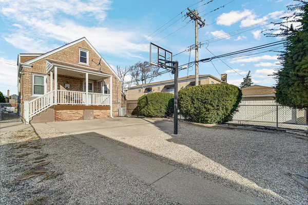 $490,000 | 3141 North Odell Avenue, Chicago, IL 60707