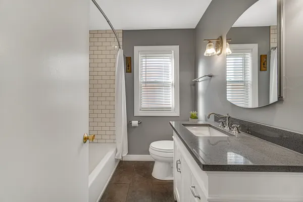 $490,000 | 3141 North Odell Avenue, Chicago, IL 60707