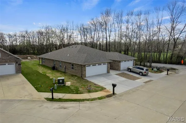 $599,000 | 2935-2937 Shadow Wood Lane, Cape Girardeau, MO 63701