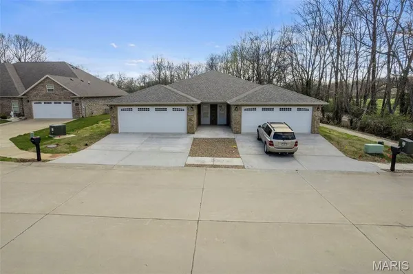 $599,000 | 2935-2937 Shadow Wood Lane, Cape Girardeau, MO 63701