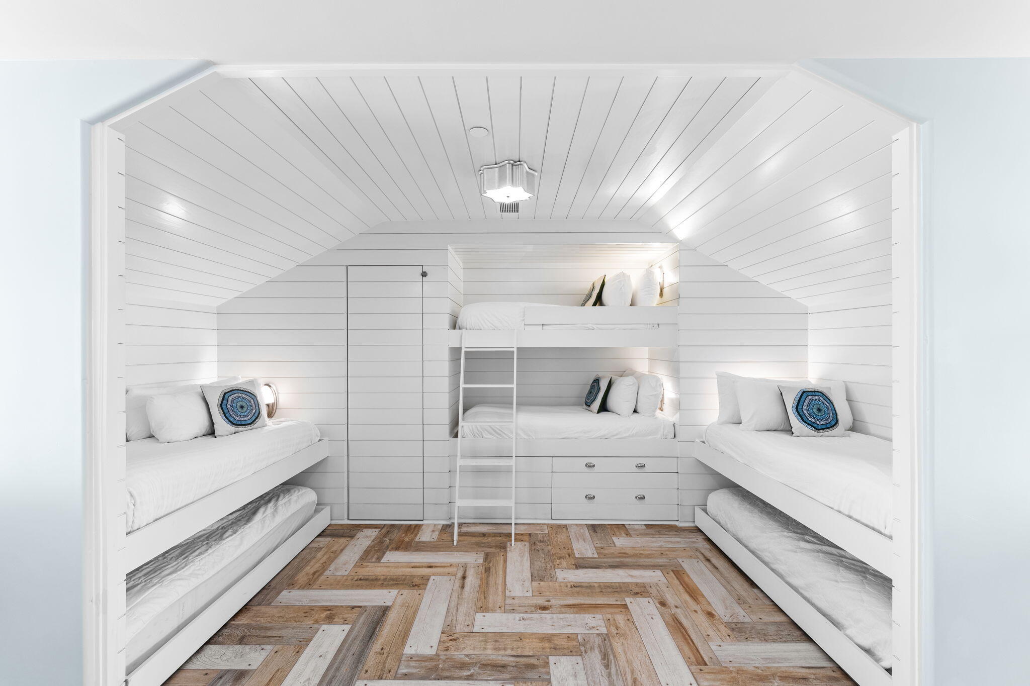 138 West Beach Drive Miramar Beach, FL 32550 - Photo 48 of 72 Array_138BeachDrW-91