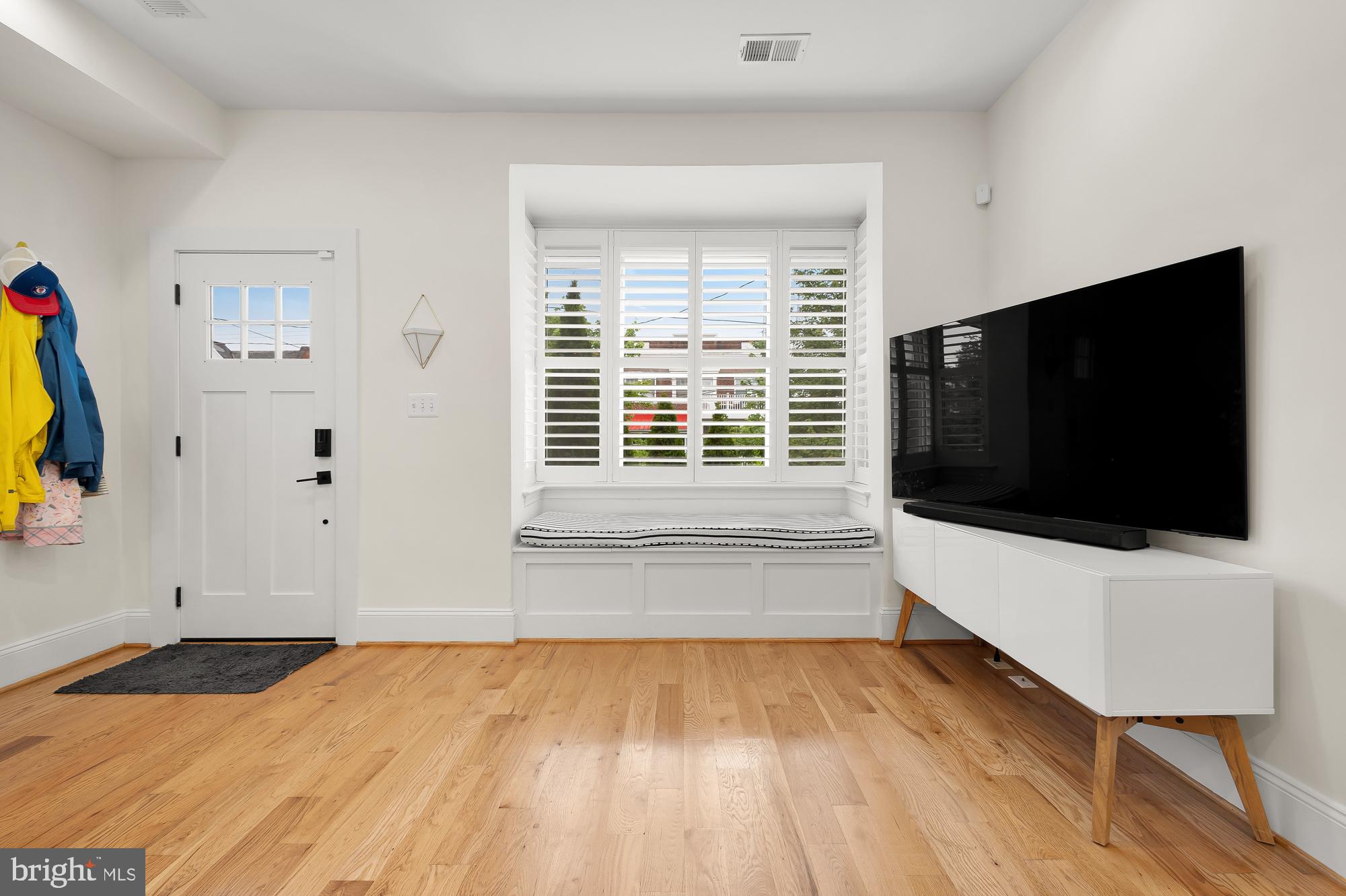 827 Tuckerman Street Northwest Washington, DC 20011 - Photo 24 of 50
