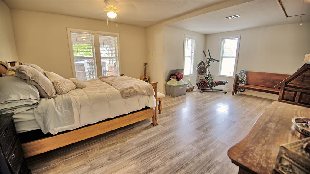 301 Spring Street Forestburg, TX 76239 - Photo 9 of 25