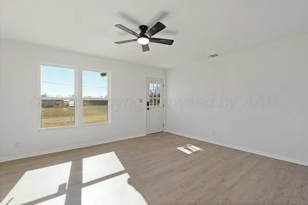 $118,995 | 716 Ellerbe, Clarendon, TX 79226